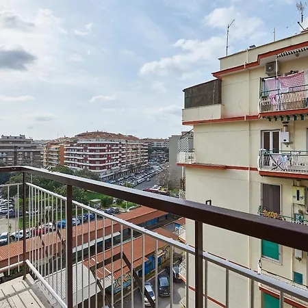 15 minuti da San Giovanni - A c, Wifi e Smart Tv-3